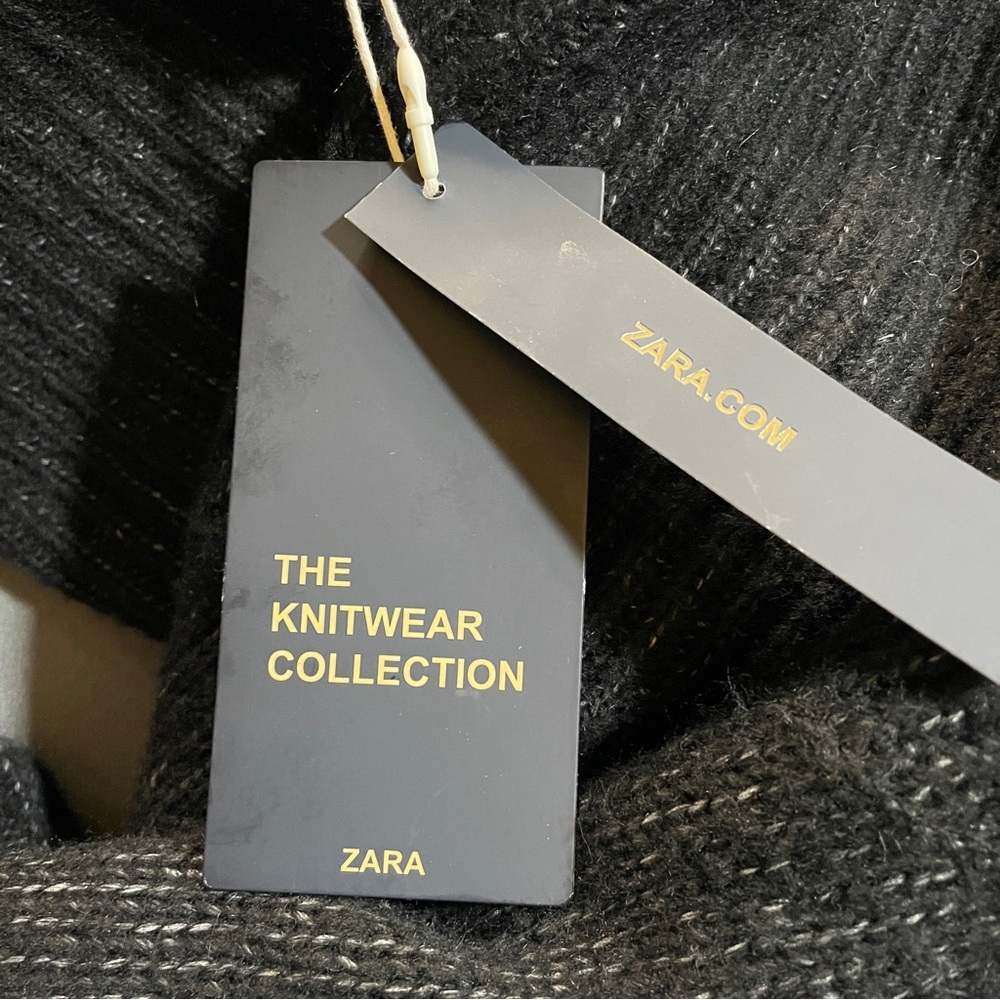 Zara Charcoal Off-the-Shoulder Sweater - Picture 10 of 11